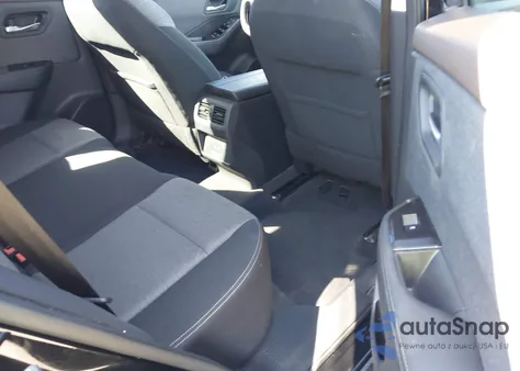 2022 Nissan Rogue Sv Fwd from USA, damaged, VIN 5N1BT3BA3NC684017